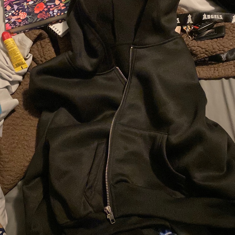 Cropped zip up